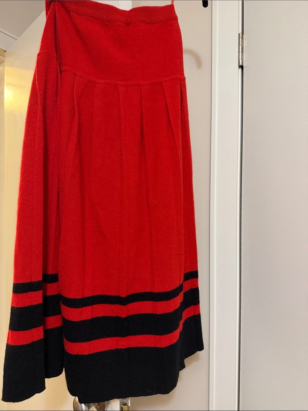 Even picone Red Knit A-Line Midi Skirt  Black Stripe Detail wool angora size M